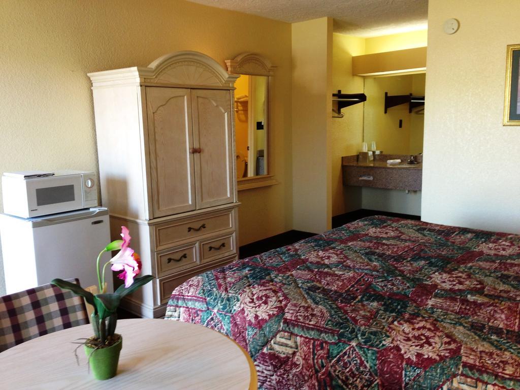 Holiday Terrace Inn - Pigeon Forge Luaran gambar
